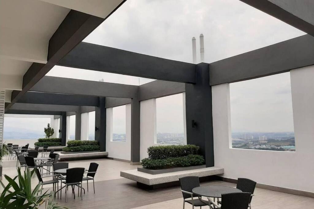 Apple Home 2 At Menara Simfoni, King Size Bed, Cheras, Nexflix, Wifi, Parking Сери-Кембанган Экстерьер фото