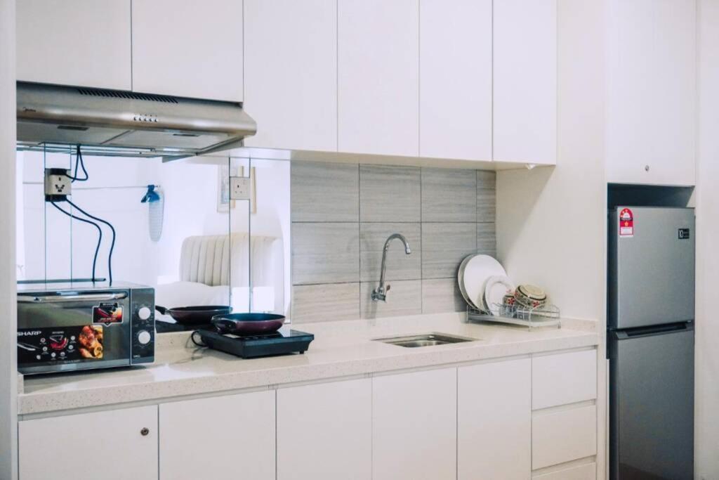 Apple Home 2 At Menara Simfoni, King Size Bed, Cheras, Nexflix, Wifi, Parking Сери-Кембанган Экстерьер фото