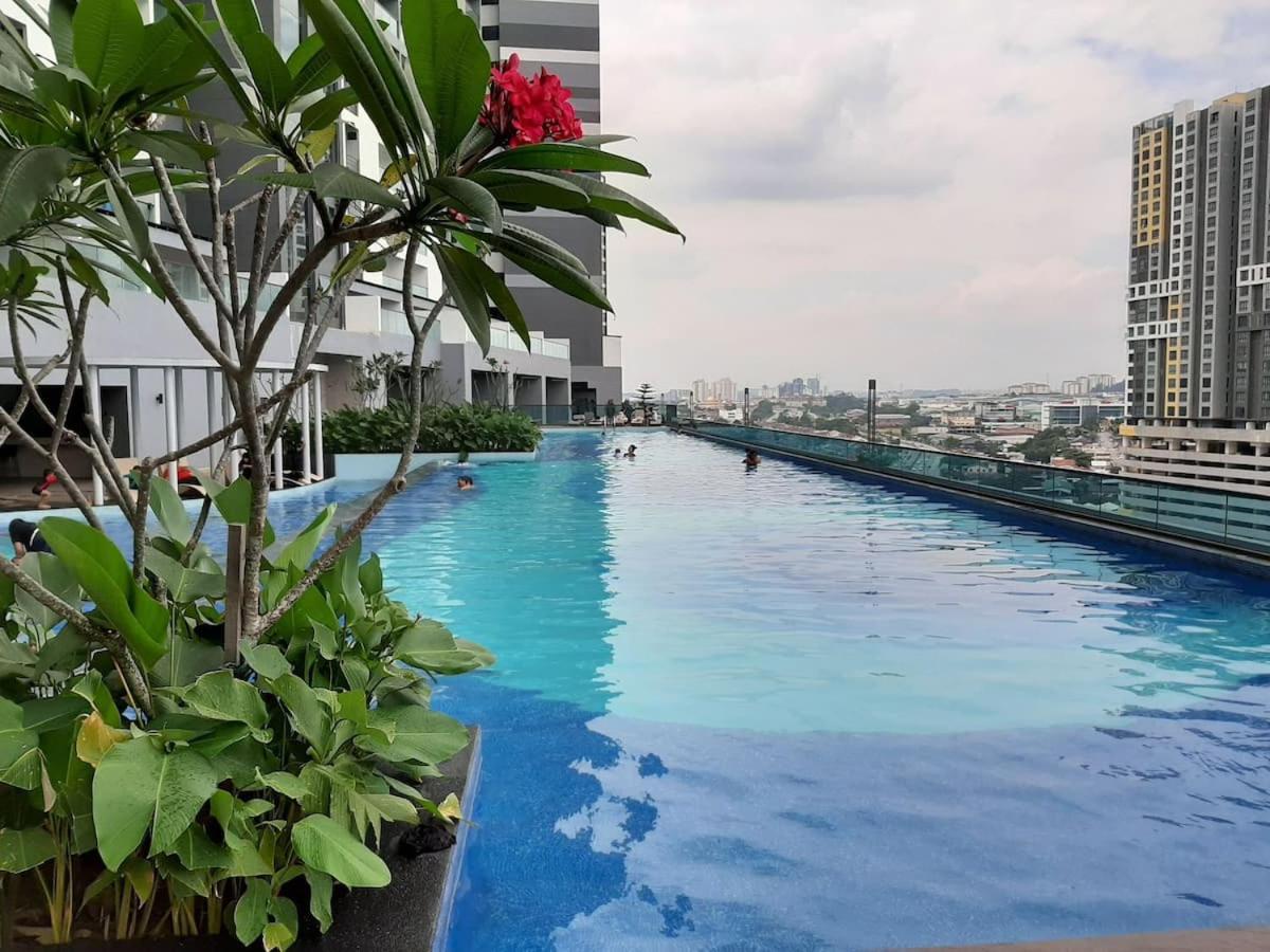 Apple Home 2 At Menara Simfoni, King Size Bed, Cheras, Nexflix, Wifi, Parking Сери-Кембанган Экстерьер фото