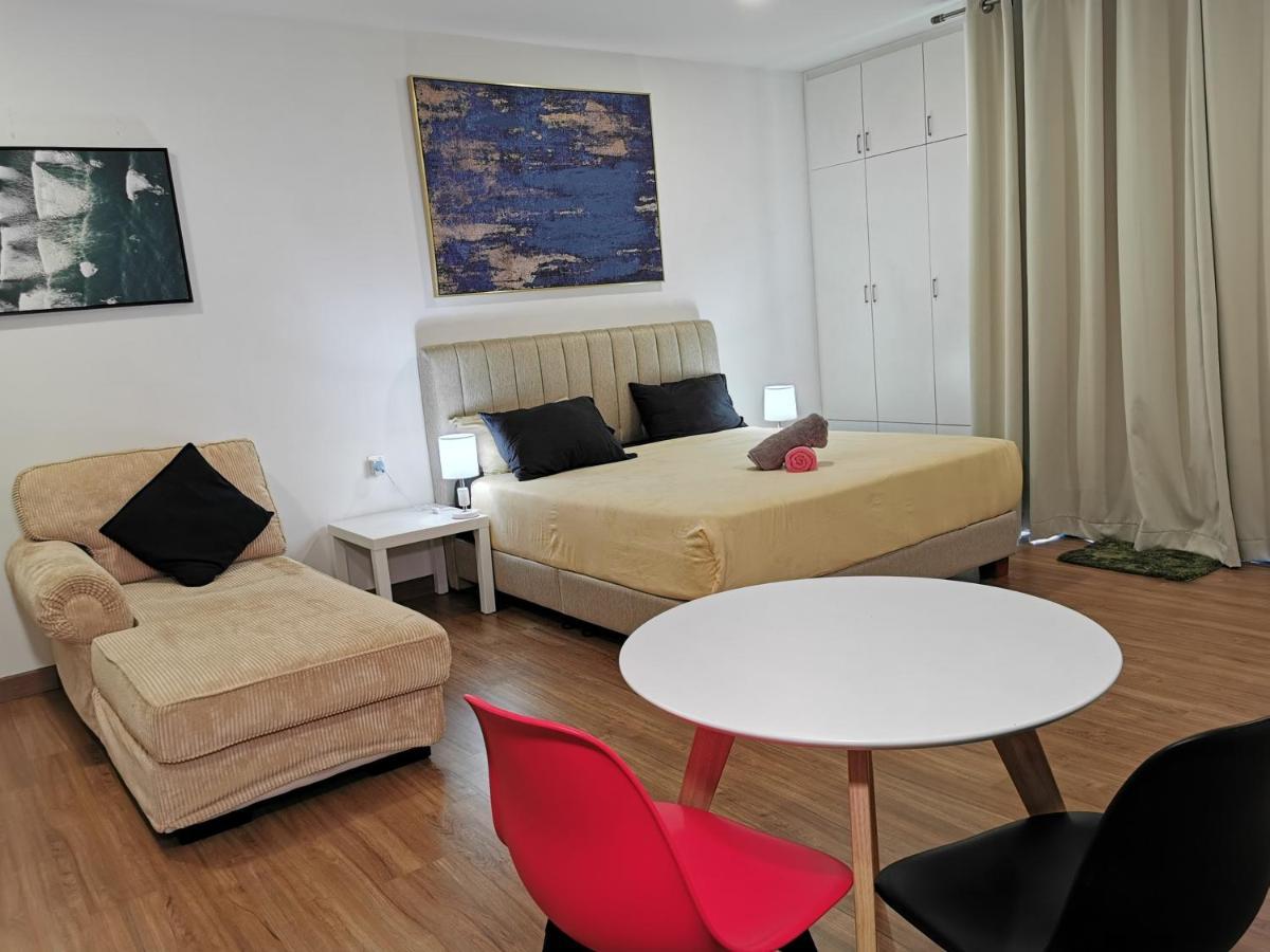 Apple Home 2 At Menara Simfoni, King Size Bed, Cheras, Nexflix, Wifi, Parking Сери-Кембанган Экстерьер фото