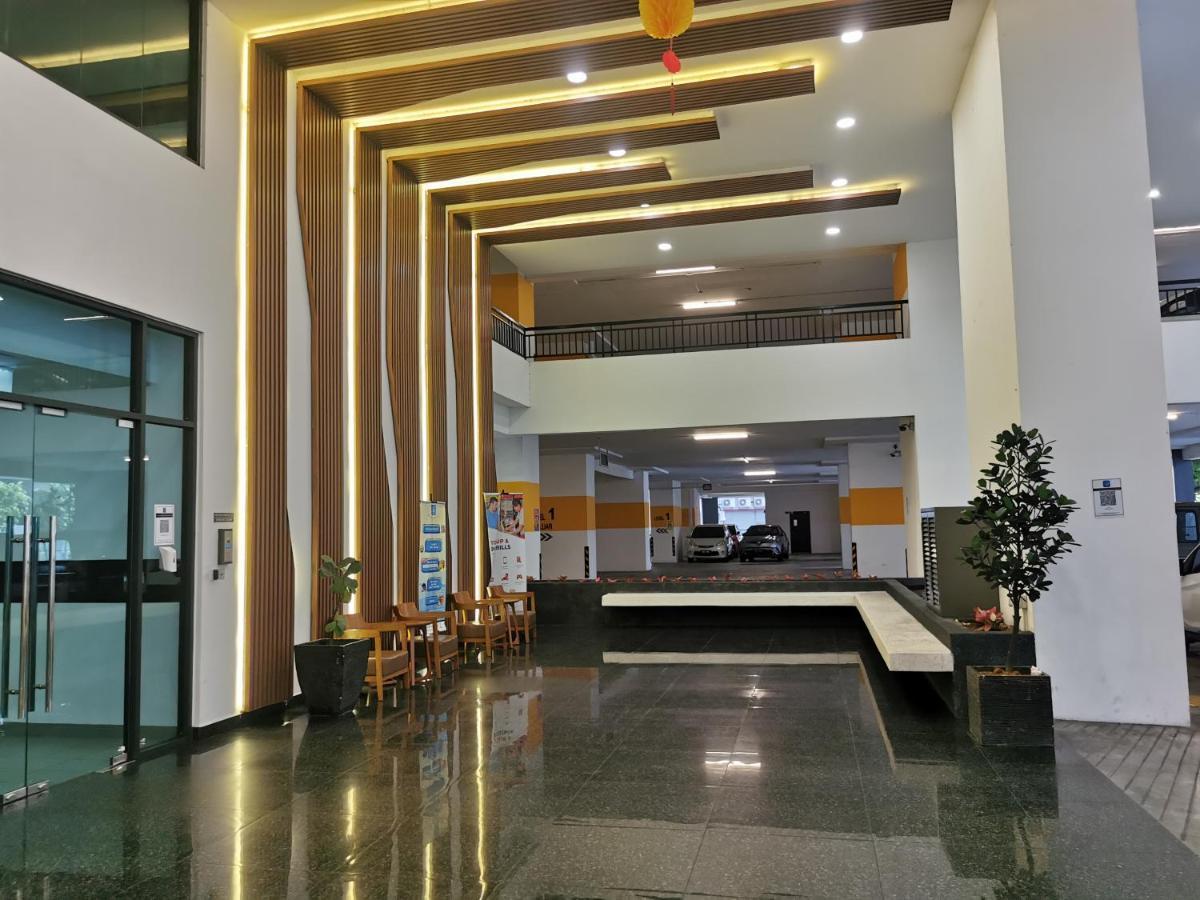 Apple Home 2 At Menara Simfoni, King Size Bed, Cheras, Nexflix, Wifi, Parking Сери-Кембанган Экстерьер фото