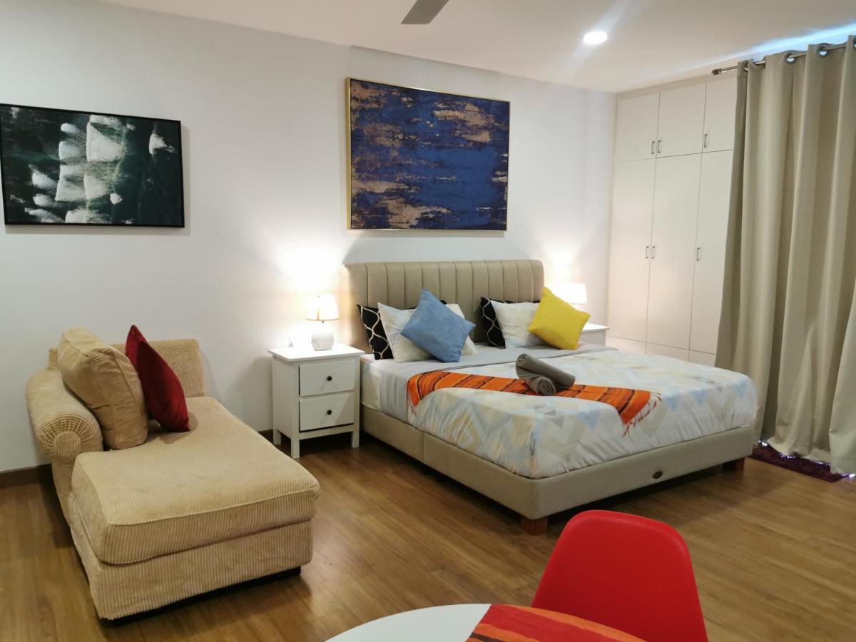 Apple Home 2 At Menara Simfoni, King Size Bed, Cheras, Nexflix, Wifi, Parking Сери-Кембанган Экстерьер фото
