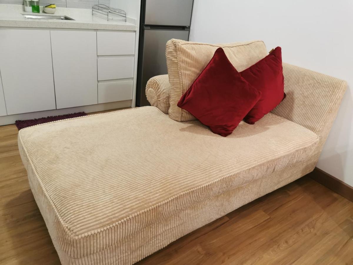 Apple Home 2 At Menara Simfoni, King Size Bed, Cheras, Nexflix, Wifi, Parking Сери-Кембанган Экстерьер фото
